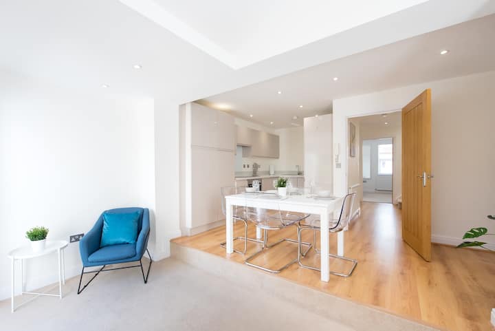 kitchen diner with wood and carpet